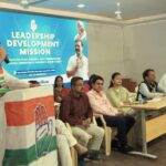 छगन भुजबळांनी व्यासपीठावरून नव्हे तर कॅबिनेटमध्ये भूमिका  मांडवी : सुप्रिया सुळे