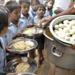 मध्यमवर्गीय आणि नोकरदार वर्गाला दिलासा देणारा अर्थसंकल्प