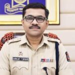 शिवसेना महिला आघाडीचे खा. संजय राऊत विरोधात ‘जोडे मारा’ आंदोलन