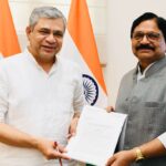 अदानीला १४ कोटी चौरस फूट जमीन; मुंबईकरांशी विश्वासघात?