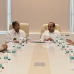 २८ जानेवारी : तोच दिवस, दोन वेगळे वास्तवं…