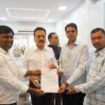 ठाकरे सेनेचा मुस्लिम महापौर… नेमका काय संदेश?