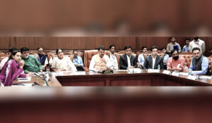 Devendra Fadnavis chairs a meeting with ministers and officials to review losses faced by Konkan mango and cashew farmers.