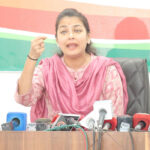 महिला आरक्षणावरून फडणवीस यांचा काँग्रेसवर हल्ला; राज्यव्यापी आंदोलनाची घोषणा