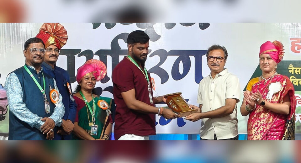 Environmental activist Dhiraj Parab speaking on environmental destruction in Konkan