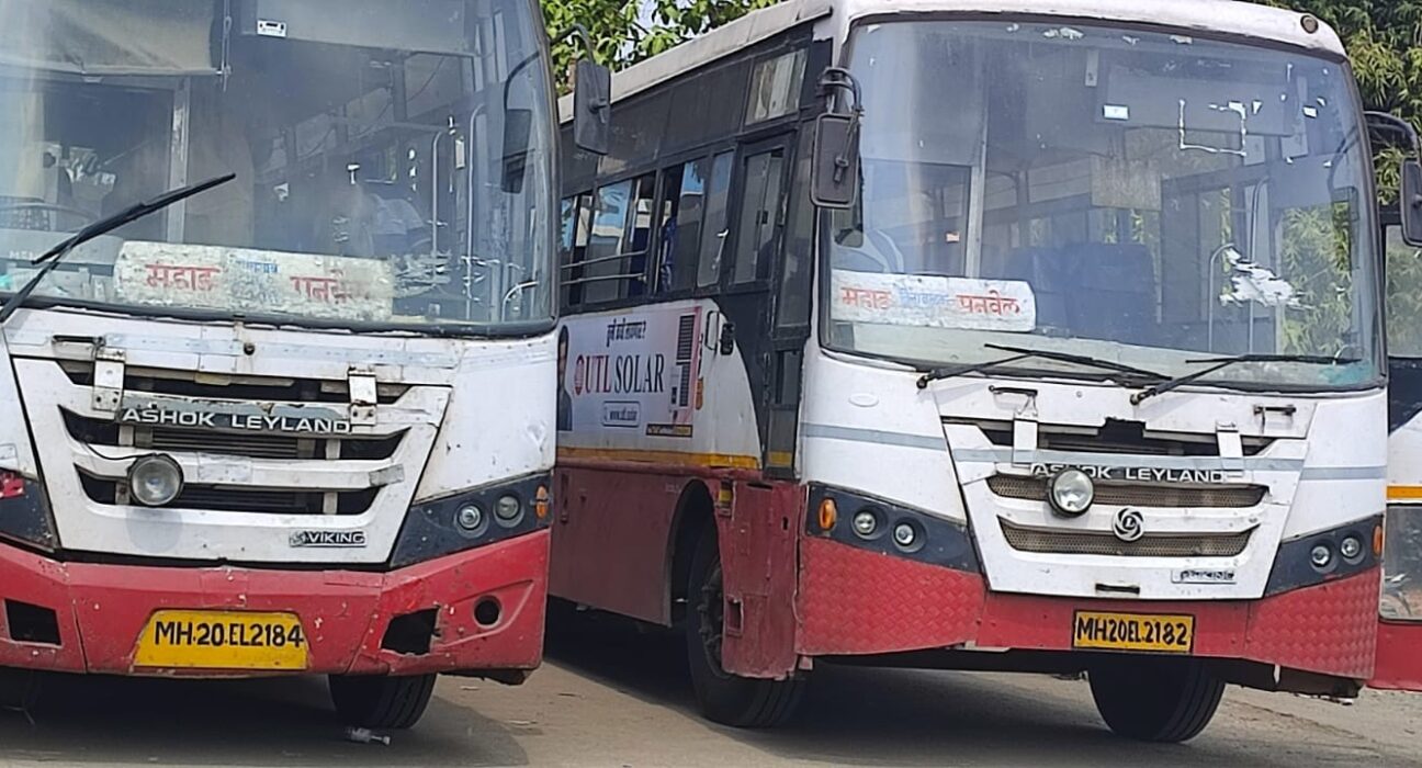 MSRTC buses parked at Mahad depot highlighting shortage of drivers and conductors affecting services