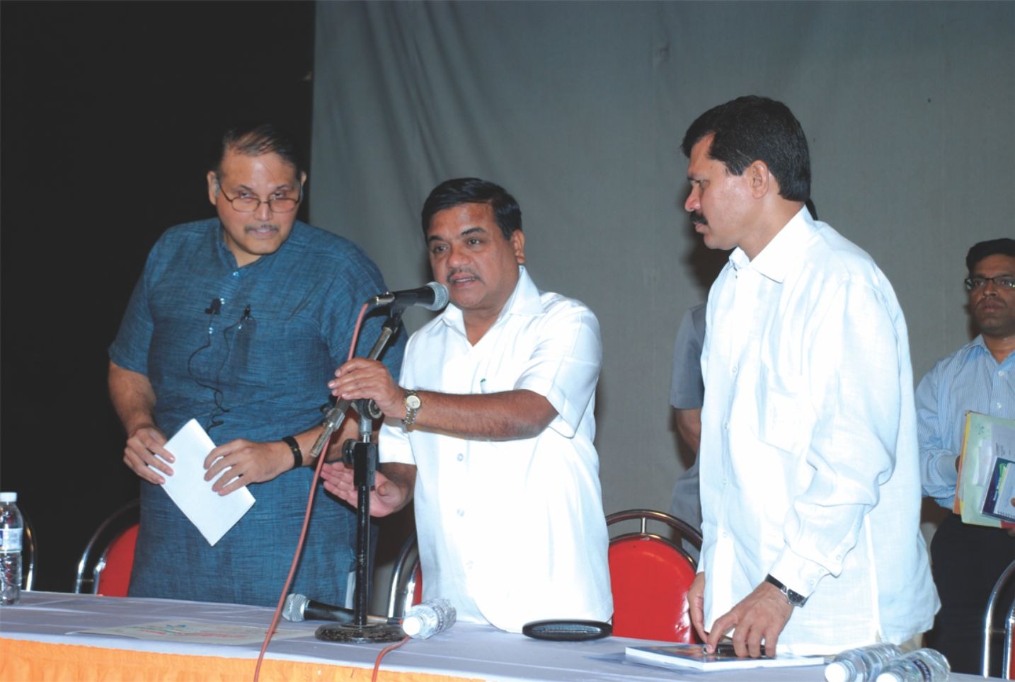 Dr Anand Nadkarni during a public programme with social and political leaders
