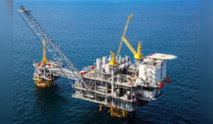 Offshore gas drilling platform in Krishna Godavari basin highlighting India’s domestic energy exploration