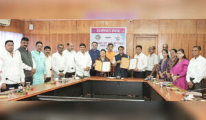 Kulgaon-Badlapur Municipal Council and Dr Balasaheb Sawant Konkan Krishi Vidyapeeth officials display the signed Green Badlapur development MoU in Dapoli.