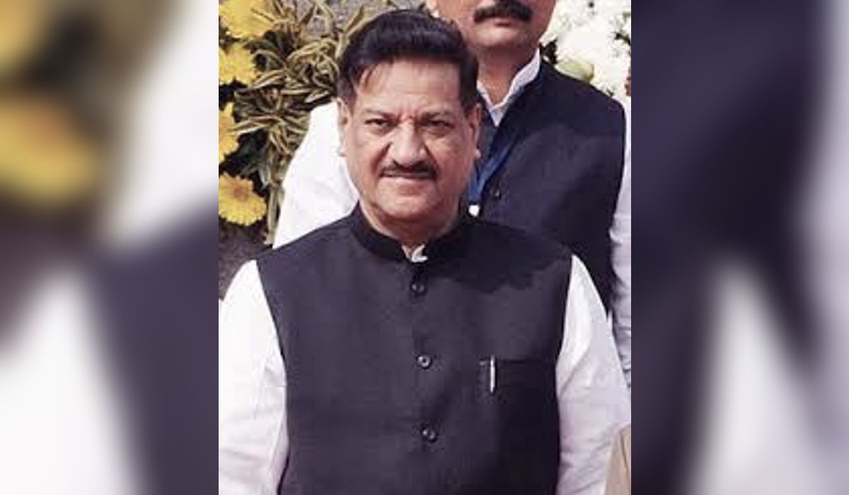 Former Maharashtra Chief Minister Prithviraj Chavan addressing the controversy over remarks against Deputy Chief Minister Sunetra Pawar.
