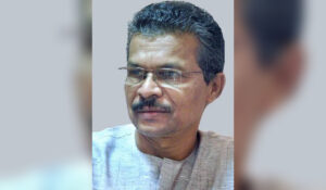पद्मश्री डॉ. विठ्ठलराव विखे-पाटील साहित्य जीवनगौरव पुरस्कारासाठी निवड झालेले ज्येष्ठ साहित्यिक उत्तम कांबळे