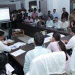 राजकारणाचा हा कसला खेळ…? चेहऱ्यांवर लोकशाही, हातात मात्र माचिसची पेटी…!